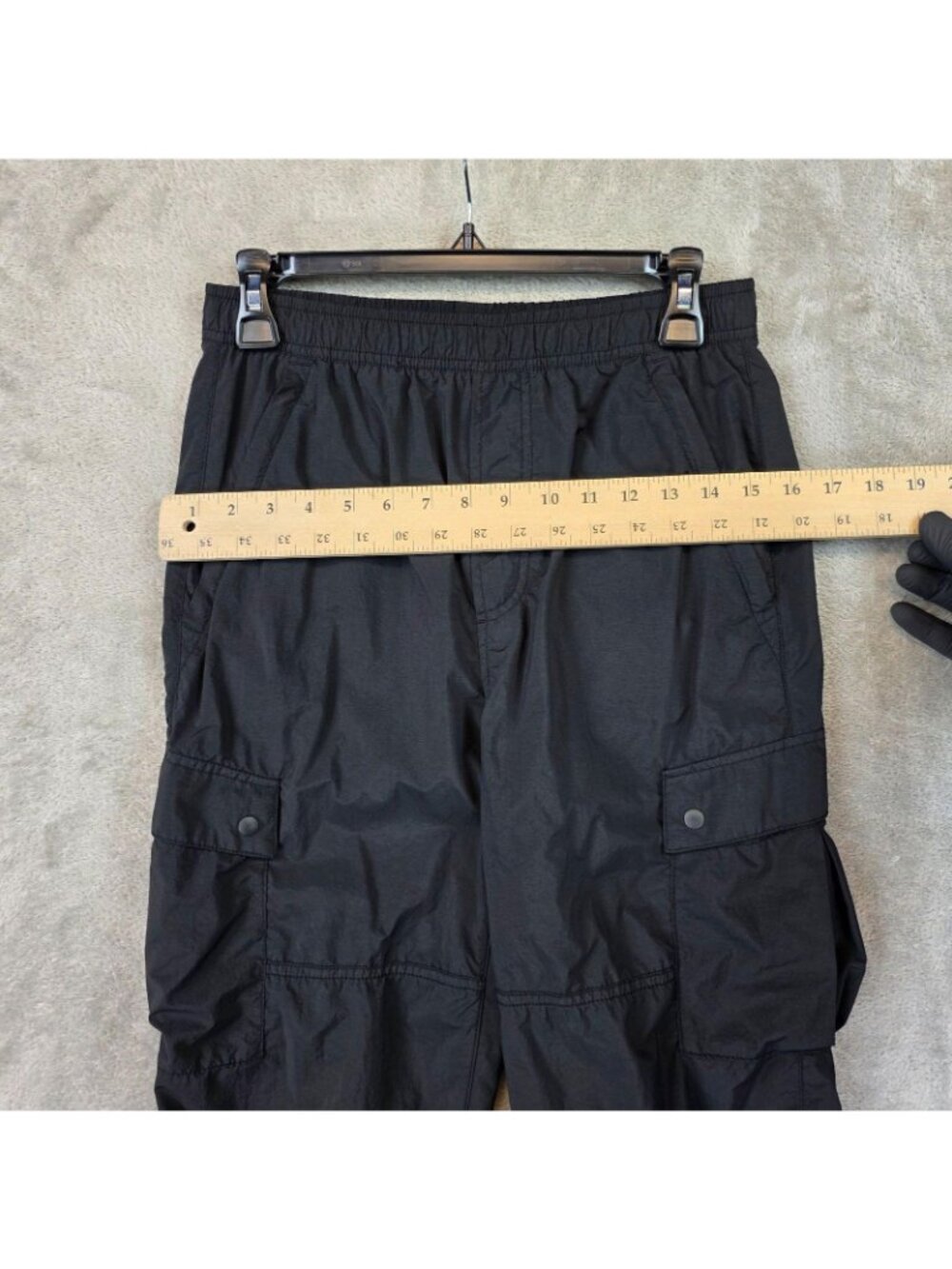 Gap Tech Cargo Jog Pants Mens XS Black Nylon Joggers Elastic Waist Cargo - Picture 9 of 12